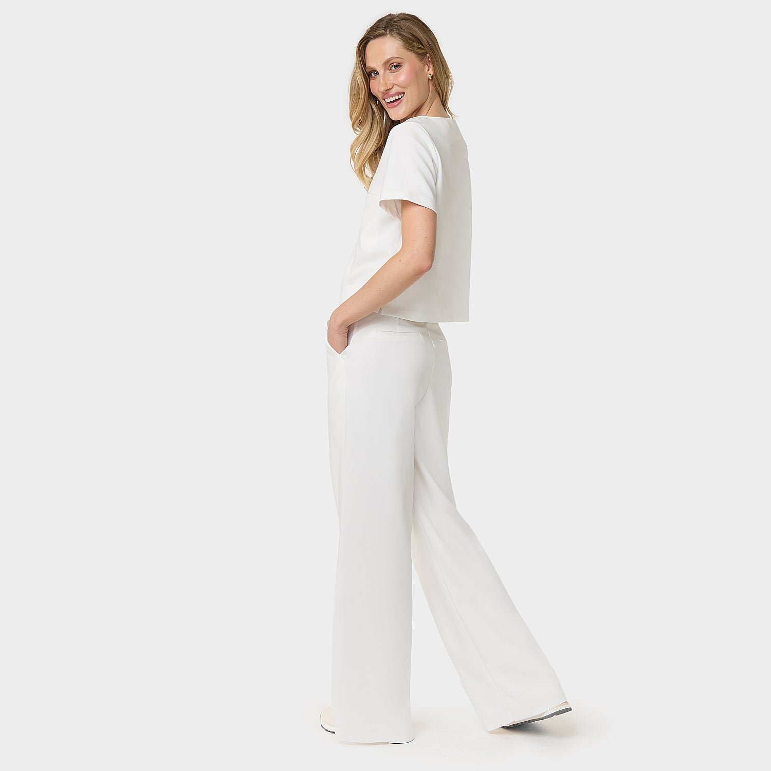 GAJA - CREAM women's medical blouse